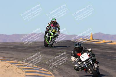 media/Jan-10-2025-CVMA Friday Practice (Fri) [[489e0da257]]/Group 4 and Trackday/Session 3 (Turns 9 and 10)/